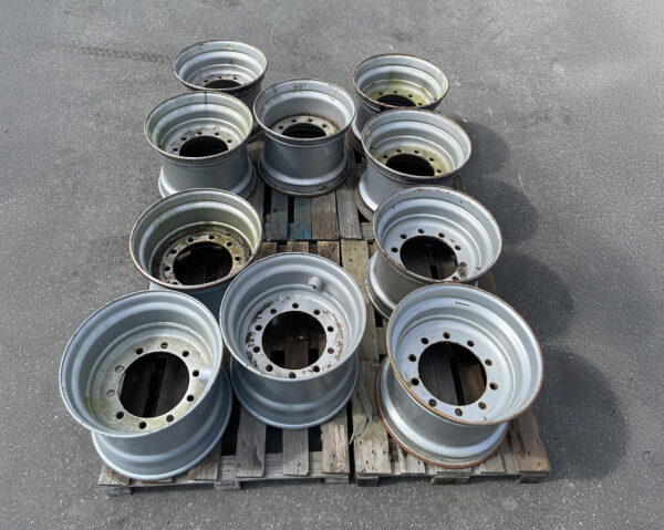main_2766134_2d5952bb-a98e-33e8-9366-e47d74aa_felg-brukt-16x22-5-10-bolt-solv